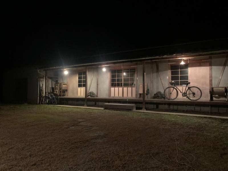 四国旅行のhub拠点 古民家ゲストハウス Heso Camp มิโยชิ ภายนอก รูปภาพ