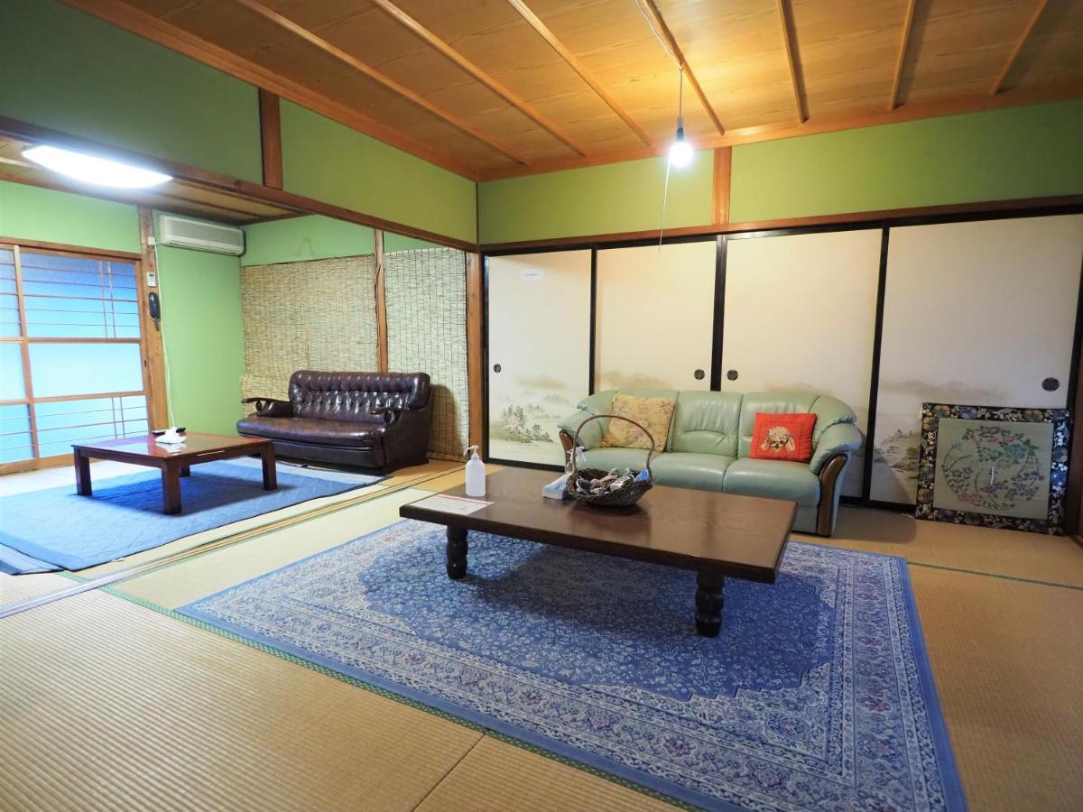 四国旅行のhub拠点 古民家ゲストハウス Heso Camp มิโยชิ ภายนอก รูปภาพ